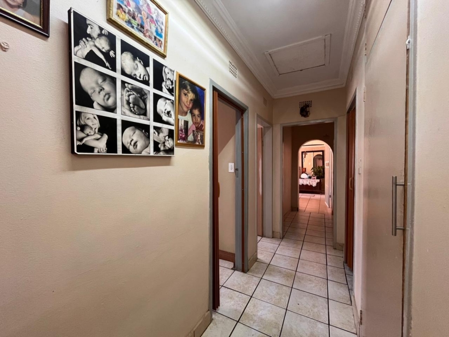 3 Bedroom Property for Sale in Geelhoutpark North West